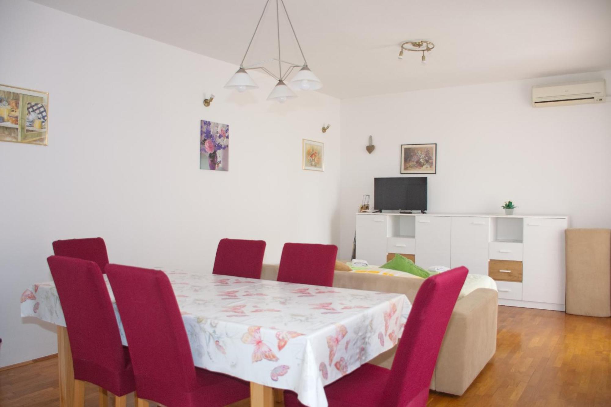 Novalja And Fun Apartment ภายนอก รูปภาพ